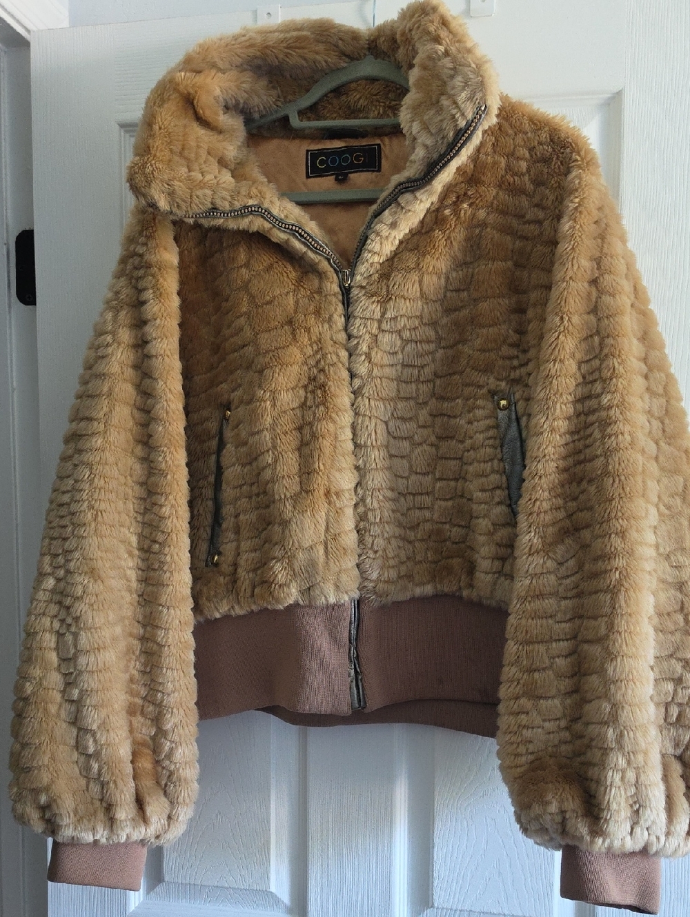 VINTAGE COOGI Women's Camel/Tan Plush Zip Teddy Jacket